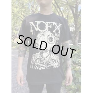 画像1: 送料無料 Lサイズ1枚のみ NOFX / STICKIN’ IN MY EYE Tシャツ