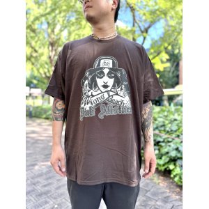 画像1: LONG BEACH DUB ALLSTARS / Tattoo Girl Artwork by Opie Ortiz Tシャツ チョコレート