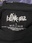 画像6: XLラスト1枚で終了 BLINK-182 / Six Arrow Skull Tシャツ (6)