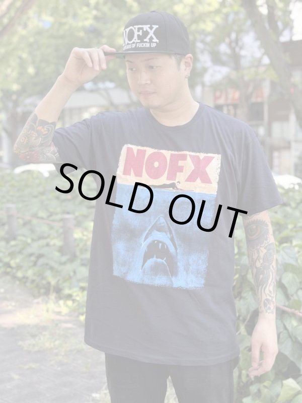 画像1: 送料無料 XLサイズラスト1枚で終了 NOFX / SURFER Tシャツ (1)