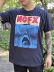 画像2: 送料無料 XLサイズラスト1枚で終了 NOFX / SURFER Tシャツ (2)