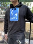 画像3: 送料無料 Mサイズ1枚のみ NOFX / PUNKS PEE パーカー (3)