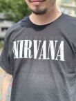 画像8: 送料無料 カリフォルニア買付アイテム Mサイズラスト1枚で終了 NIRVANA / Floral Smiley Tシャツ (8)