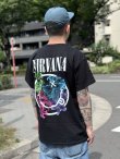 画像3: 送料無料 カリフォルニア買付アイテム Mサイズラスト1枚で終了 NIRVANA / Floral Smiley Tシャツ (3)