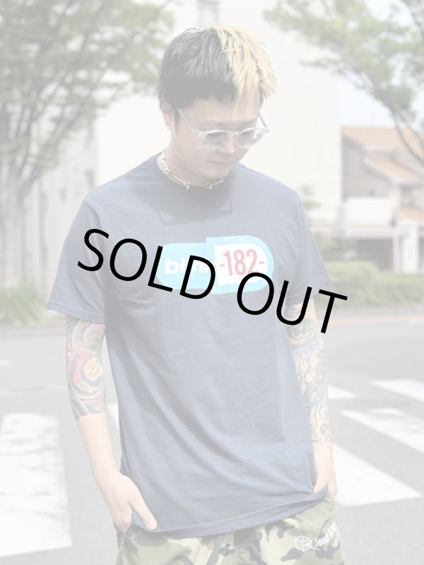 画像1: 送料無料 カリフォルニア買付アイテム M1枚のみの入荷 BLINK182 / Pill Logo Tシャツ (1)