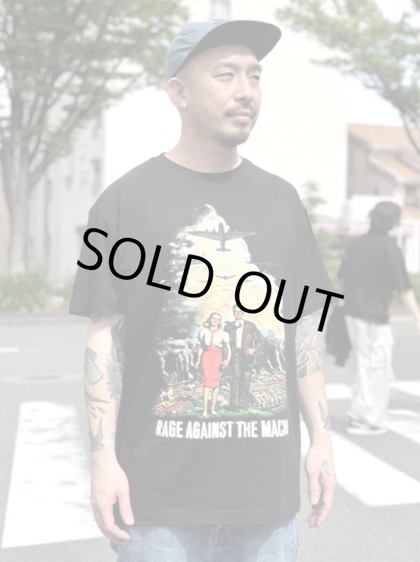 画像1: 送料無料 カリフォルニア買付アイテム XL3枚のみの入荷 Rage Against The Machine / Air Raid Tシャツ (1)